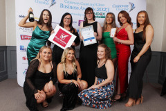 BEST EATERY AWARD goes to Bob & Berts presented by Karen Rainey of sponsor FIRST CHOICE RECRUITMENT at the Causeway Chamber of Commerce Awards 2023 ceremony in partnership with Randox Health held at the Lodge Hotel. 22 Chamber Awards 2023