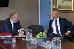Andrew Lynas MD of Lynas Foodservices with Minister of State for N.Ireland Conor Burns at the Lynas' premises at Loughanhill Industrial Estate.   03 Minister at Lynas'