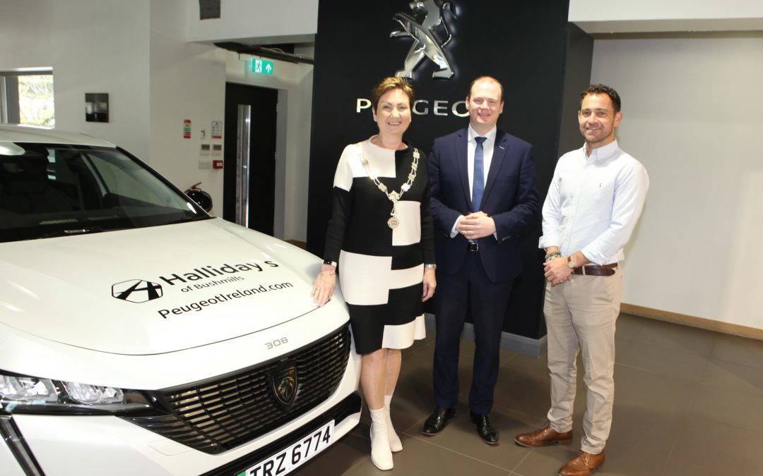 Minister Lyons engages with local business community