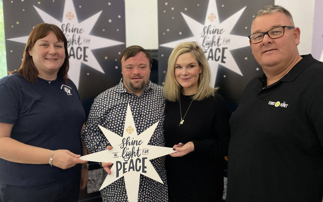 Oscar winner James Martin shines a light for peace this Christmas